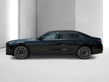 BMW 740i xDrive M Sport Pro_MY2027_TV