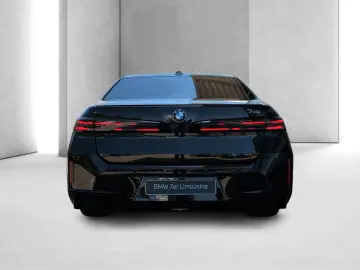 BMW 740i xDrive M Sport Pro_MY2027_TV
