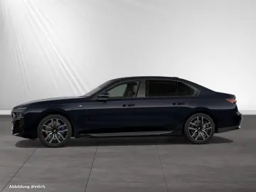 BMW 750e xDrive TV-Fond-Entertainment UPE  187.440 -