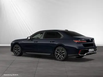 BMW 750e xDrive TV-Fond-Entertainment UPE  187.440 -
