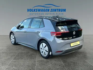 VW ID.3 Pure Performance NAVI SHZ ACC APP PDC MFL