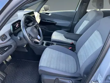 VW ID.3 Pure Performance NAVI SHZ ACC APP PDC MFL