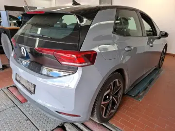 VW ID.3 Pro Performance Aut. LED Navi SHZ Alu19