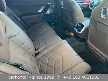BMW 750e xDr.  MSPORT PRO LOUNGE SEAT FOND ENT KRIST