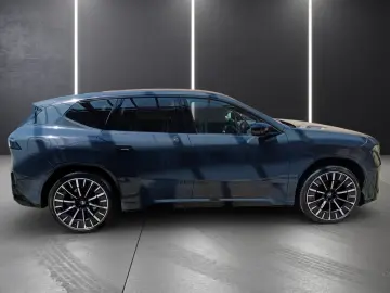 BMW iX3 40 M Sport Pro_ACC_PANO