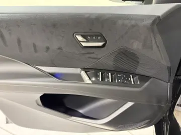 BMW iX3 50 xDrive M Sport Pro_ACC_360_3D_HUD