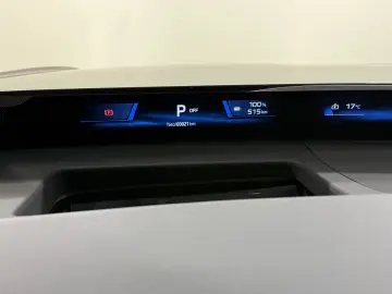 BMW iX3 50 xDrive M Sport Pro_ACC_360_3D_HUD