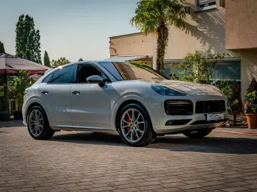 Porsche Cayenne GTS Coupé - Porsche Approved 2028