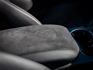 Porsche Cayenne GTS Coupé - Porsche Approved 2028