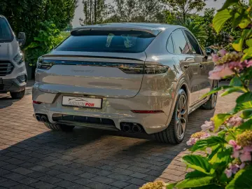 Porsche Cayenne GTS Coupé - Porsche Approved 2028