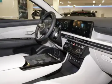 Hyundai TUCSON Plug-In Hybrid 4WD Prime Assistance Pak ECS