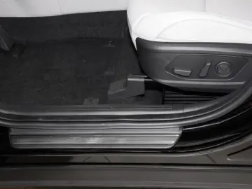 Hyundai TUCSON Plug-In Hybrid 4WD Prime Assistance Pak ECS
