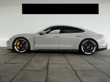 Porsche Taycan GTS   PCCB • PDCC • REAR AXLE STEERING
