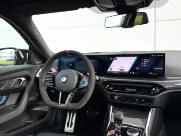 BMW M2 Coupé   CARBON • HUD • HARMAN KARDON