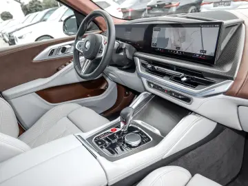 BMW XM 50e M Sport