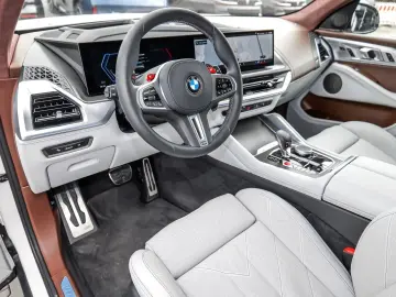 BMW XM 50e M Sport