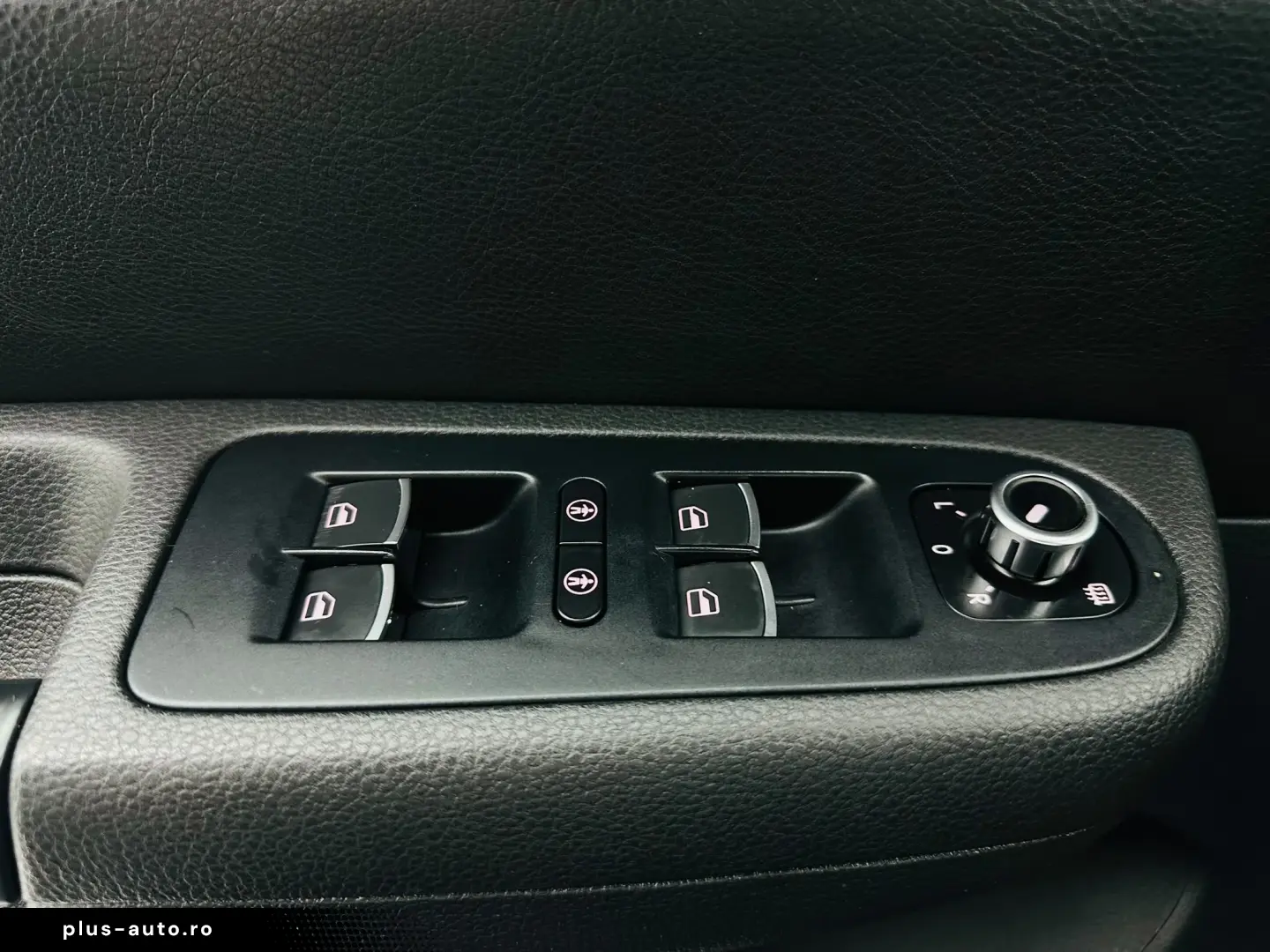 VOLKSWAGEN SHARAN 2012 2.0D E5 Garantie 12 Luni Rate Avans 0