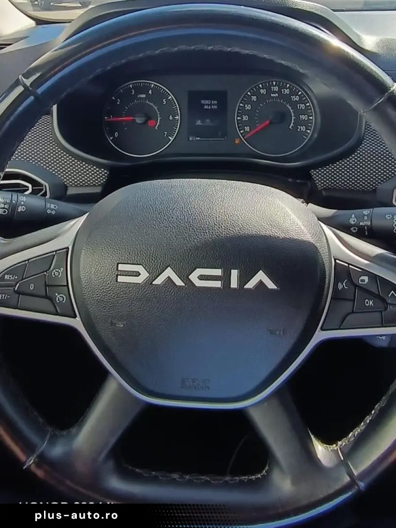 dacia  logan  sedan  1.0 Eco-G 100CP Prestige MT6