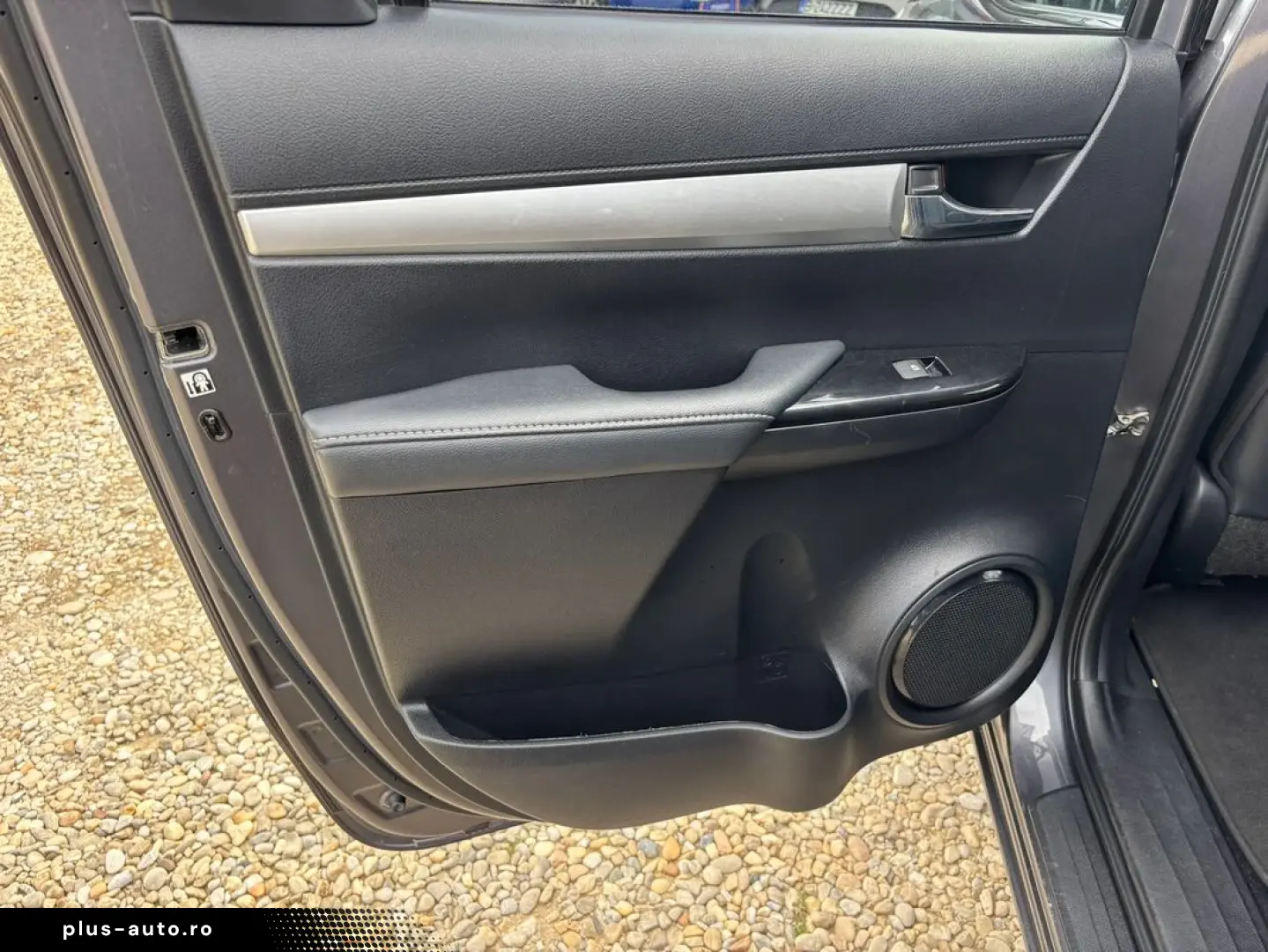 Toyota Hilux   2.8D 204CP   Automata   4x4   TVA Deductibil