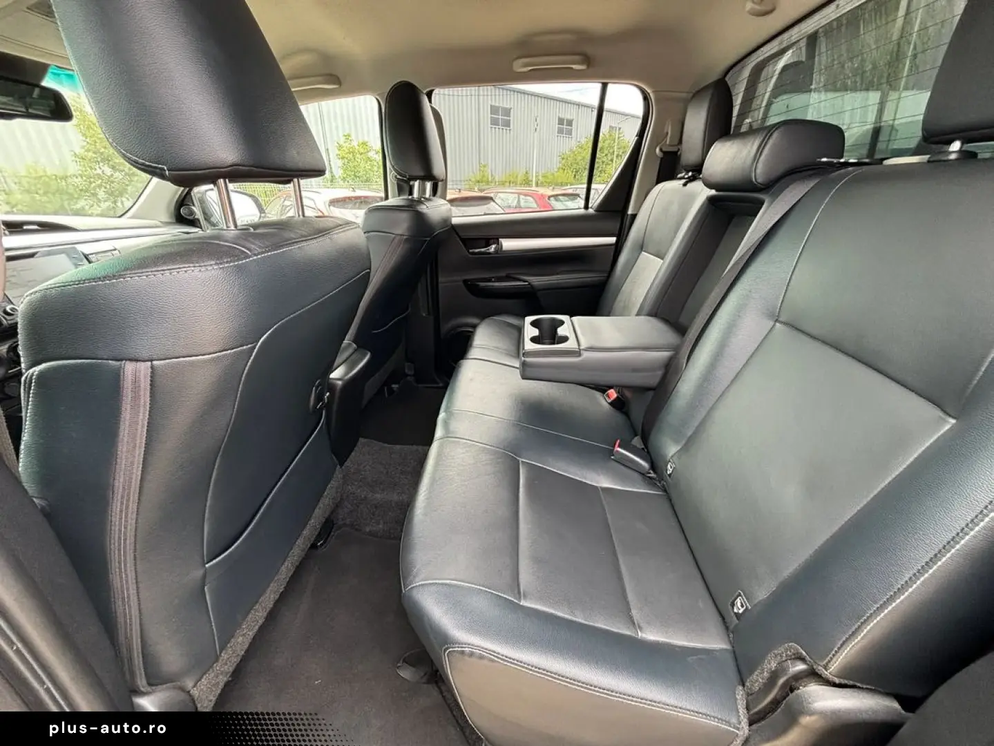 Toyota Hilux   2.8D 204CP   Automata   4x4   TVA Deductibil