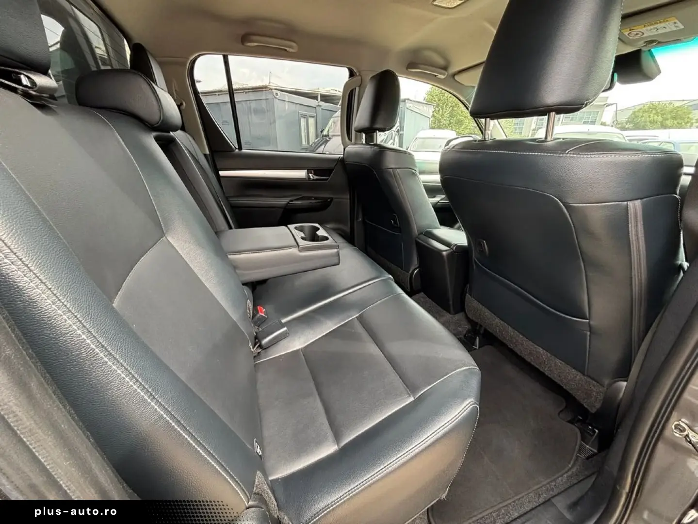 Toyota Hilux   2.8D 204CP   Automata   4x4   TVA Deductibil