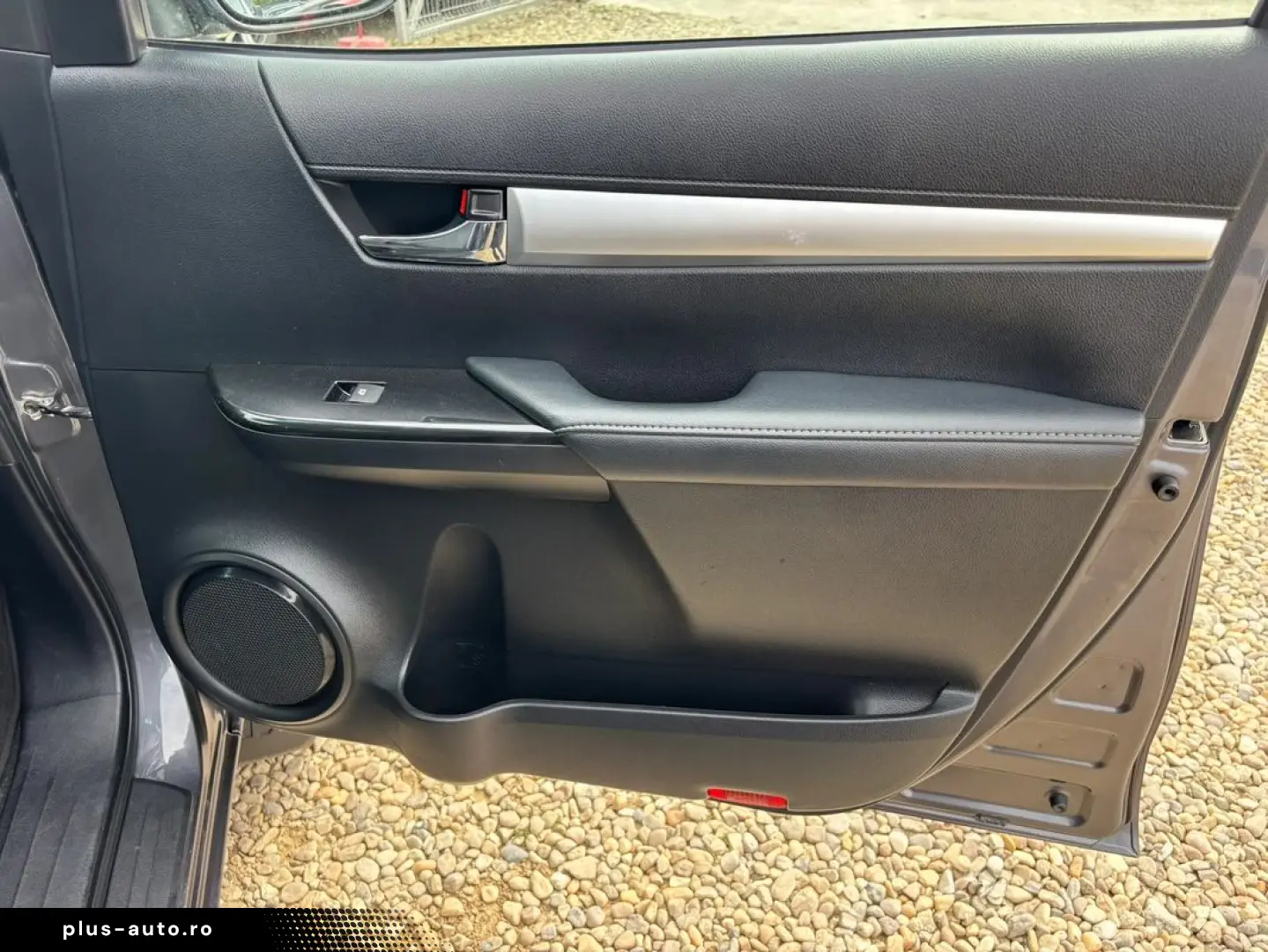 Toyota Hilux   2.8D 204CP   Automata   4x4   TVA Deductibil