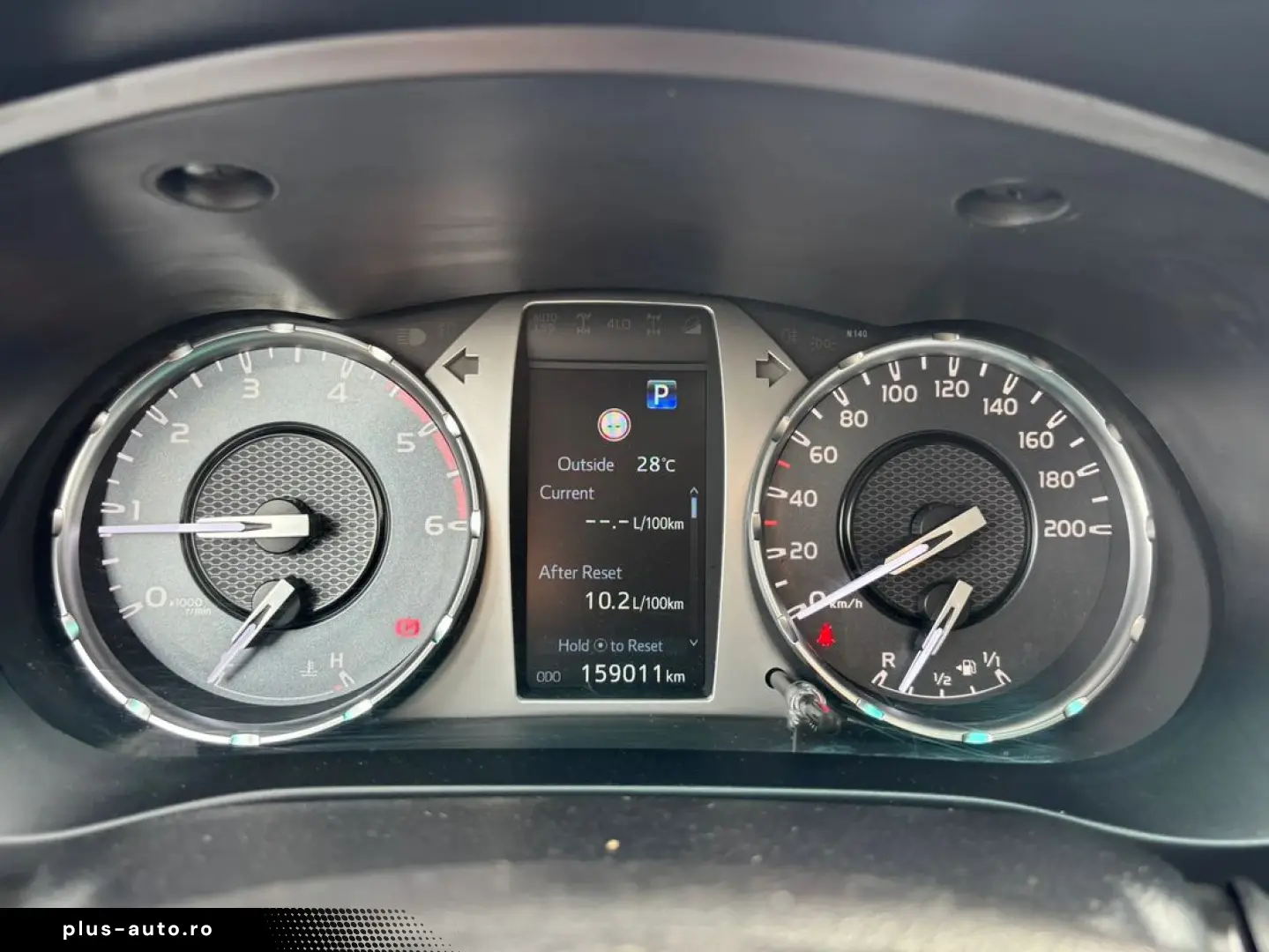 Toyota Hilux   2.8D 204CP   Automata   4x4   TVA Deductibil