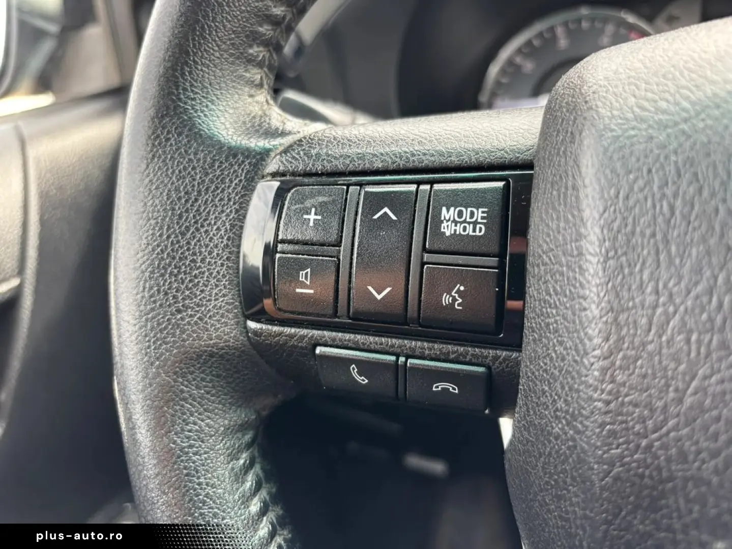 Toyota Hilux   2.8D 204CP   Automata   4x4   TVA Deductibil