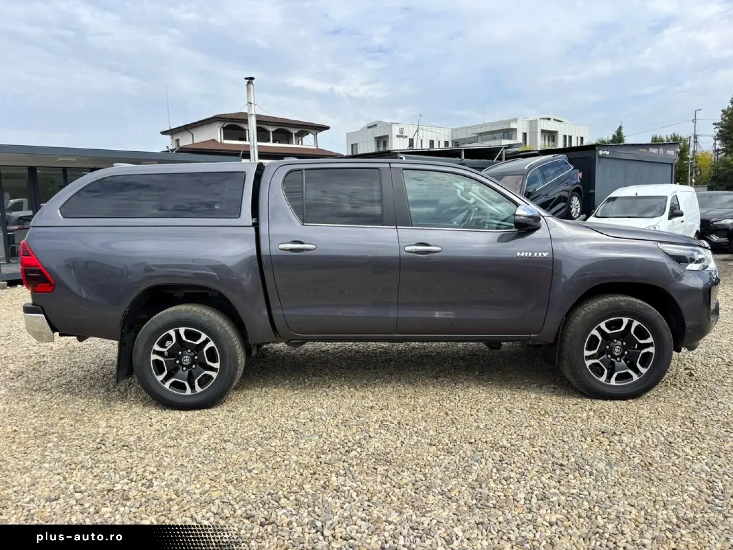 Toyota Hilux   2.8D 204CP   Automata   4x4   TVA Deductibil