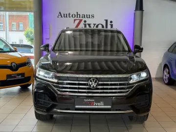VW Touareg 4Motion R-LINE
