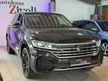 VW Touareg 4Motion R-LINE
