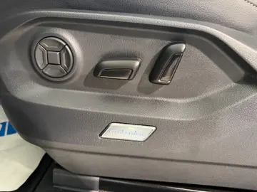 VW Touareg 4Motion R-LINE