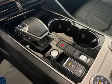VW Touareg 4Motion R-LINE