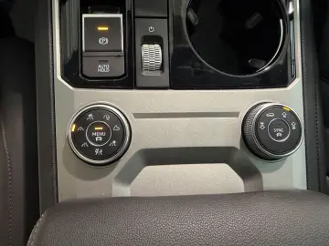 VW Touareg 4Motion R-LINE