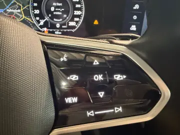 VW Touareg 4Motion R-LINE