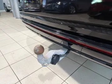 VW Touareg 4Motion R-LINE
