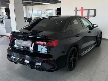 AUDI RS3 2.5 TFSI qu. Limousine MATRIX B&O Pano ACC