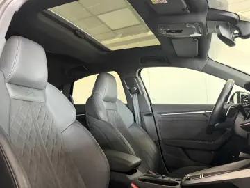 AUDI RS3 2.5 TFSI qu. Limousine MATRIX B&O Pano ACC
