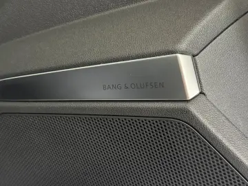 AUDI RS3 2.5 TFSI qu. Limousine MATRIX B&O Pano ACC