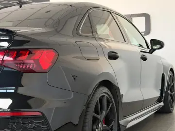 AUDI RS3 2.5 TFSI qu. Limousine MATRIX B&O Pano ACC