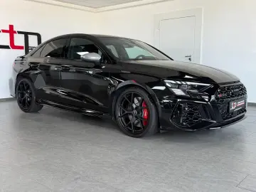 AUDI RS3 2.5 TFSI qu. Limousine MATRIX B&O Pano ACC
