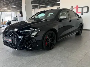 AUDI RS3 2.5 TFSI qu. Limousine MATRIX B&O Pano ACC