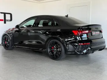 AUDI RS3 2.5 TFSI qu. Limousine MATRIX B&O Pano ACC