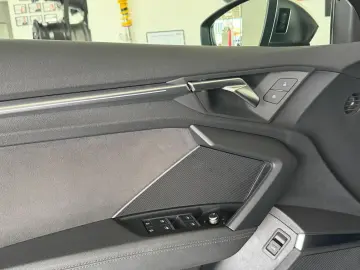 AUDI RS3 2.5 TFSI qu. Limousine MATRIX B&O Pano ACC