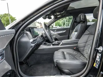 BMW 750e xDrive Limousine DA Prof. Massage PA Prof.