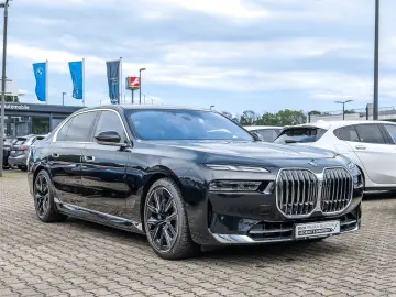 BMW 750e xDrive Limousine DA Prof. Massage PA Prof.