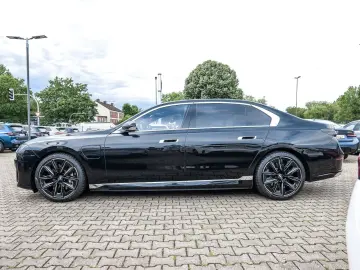 BMW 750e xDrive Limousine DA Prof. Massage PA Prof.