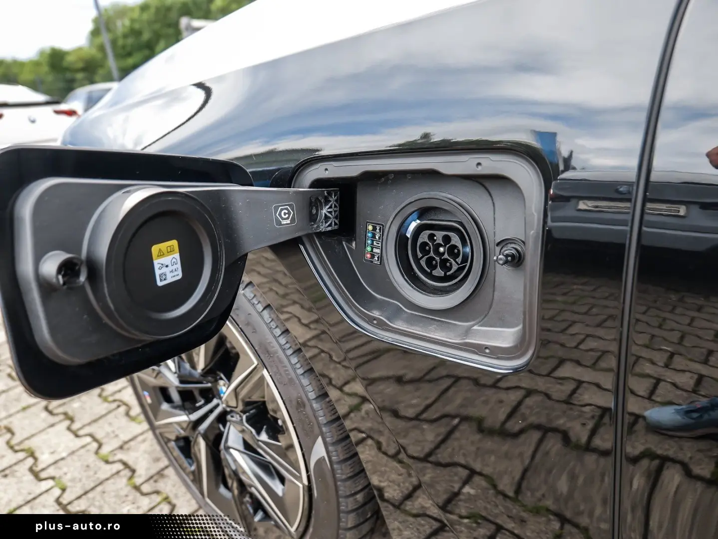 BMW 750e xDrive Limousine DA Prof. Massage PA Prof.