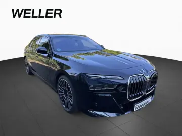 BMW 750e xDr M Sport DA PA-Pr B W IconicGl Massage