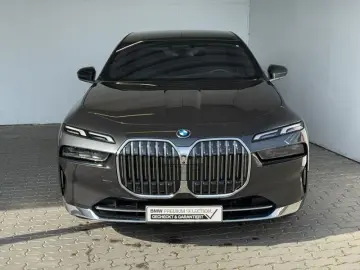 BMW 750e xDrive Navi.LED.ACC.360 .Massage.SoftClose